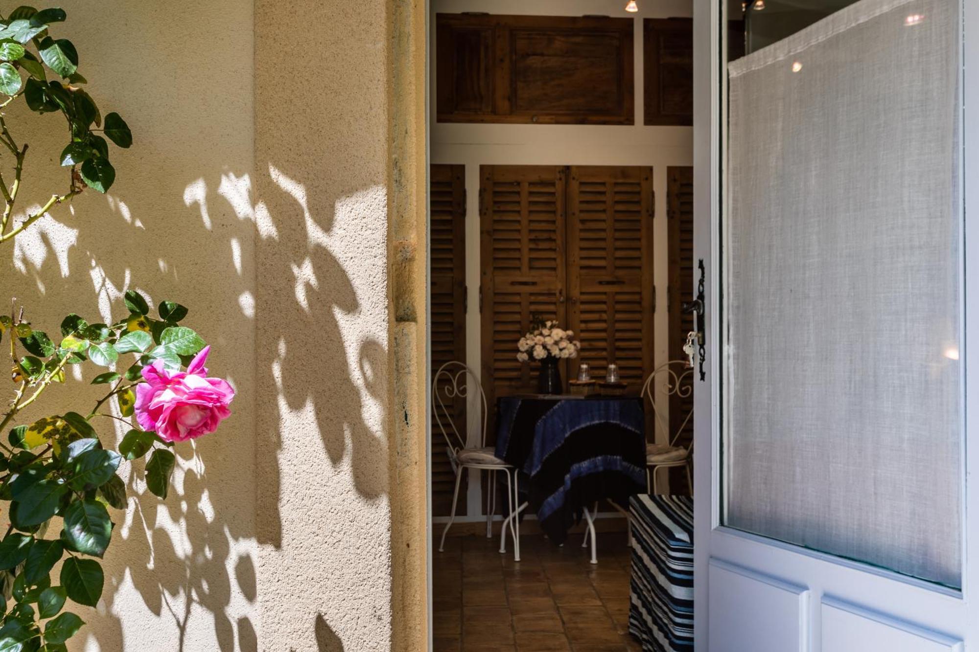 Chambres D'Hotes Domaine Des Machottes Grans Dış mekan fotoğraf