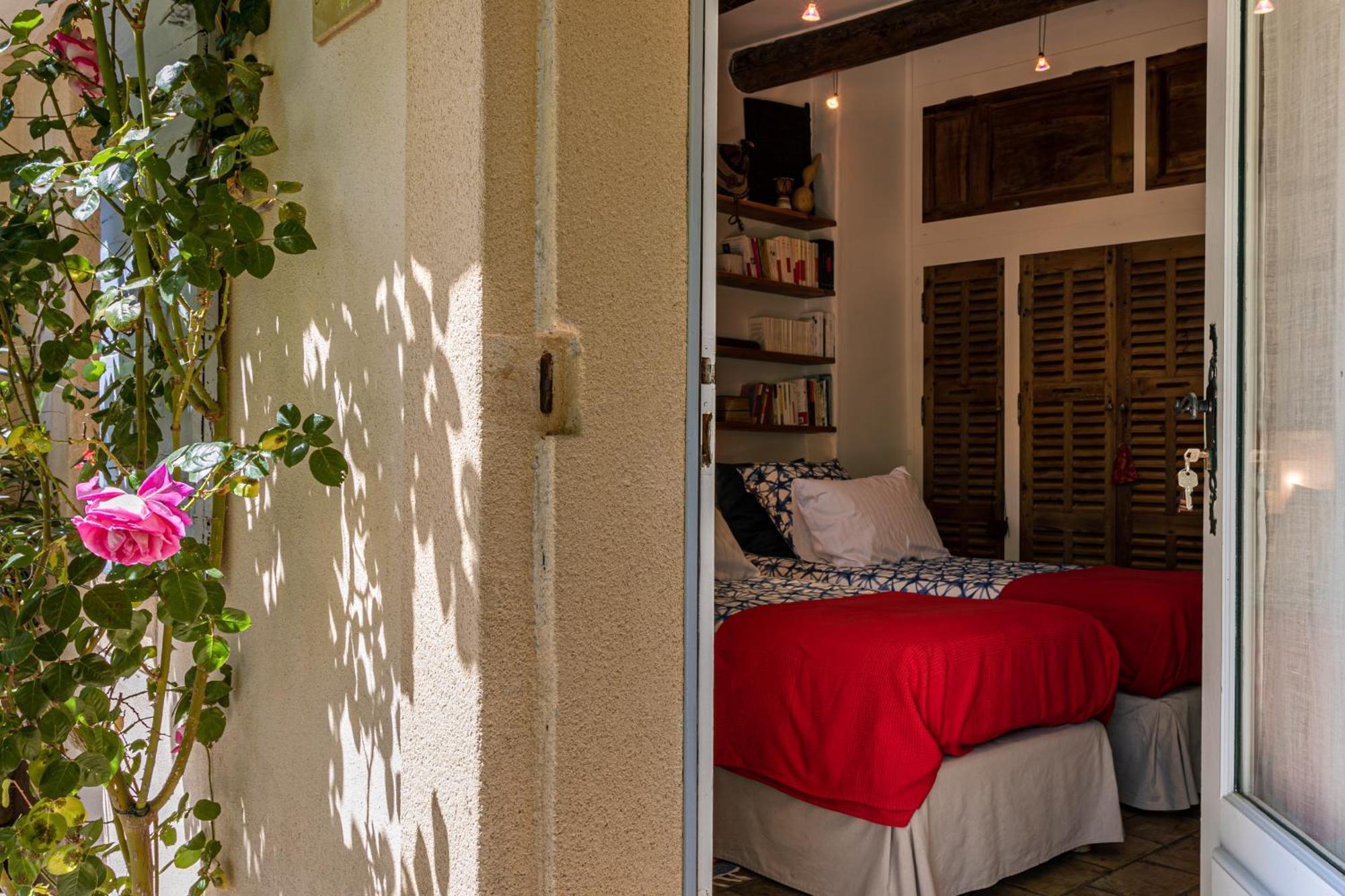 Chambres D'Hotes Domaine Des Machottes Grans Dış mekan fotoğraf