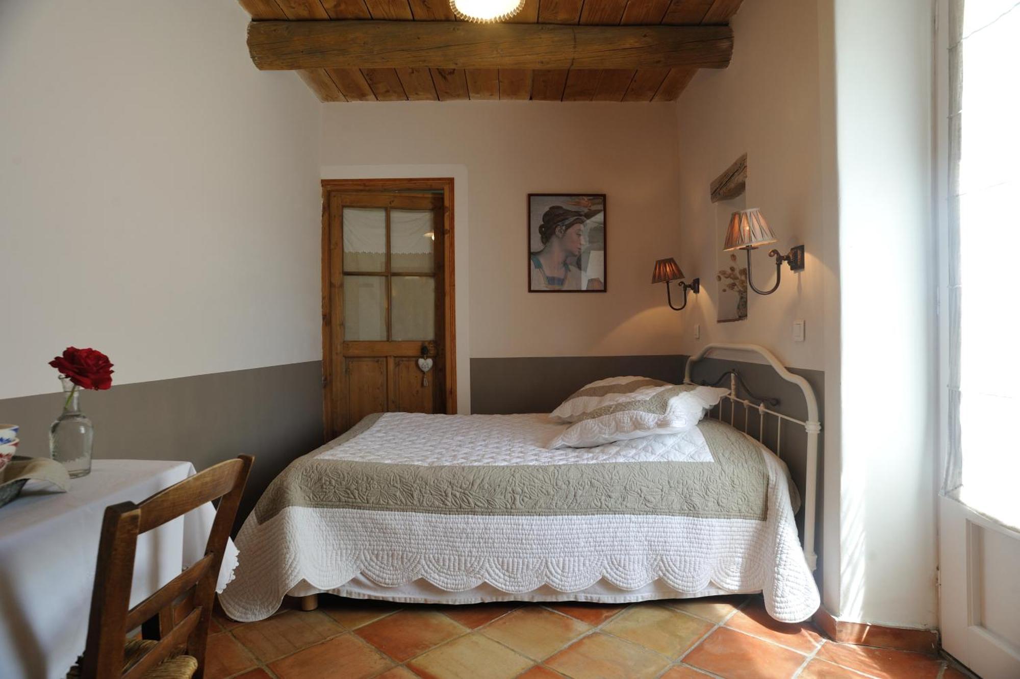 Chambres D'Hotes Domaine Des Machottes Grans Dış mekan fotoğraf